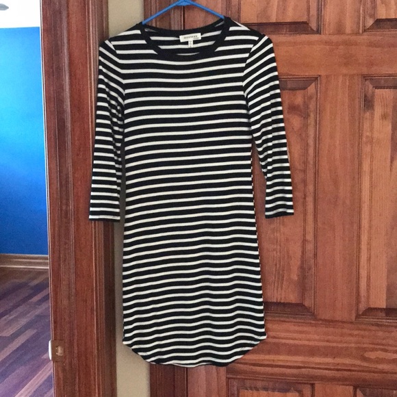 Dresses & Skirts - Monteau striped bodycon dress.